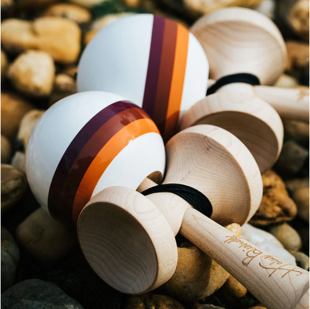 Pro model outlet kendama