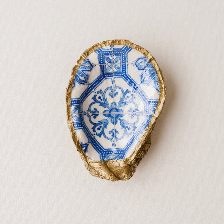 Decoupage Oyster Ring Dish | Indigo Collection